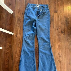 Vibrant Denim bell bottom Jeans
